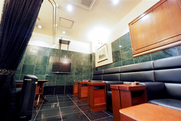 �A�J�f�~�[